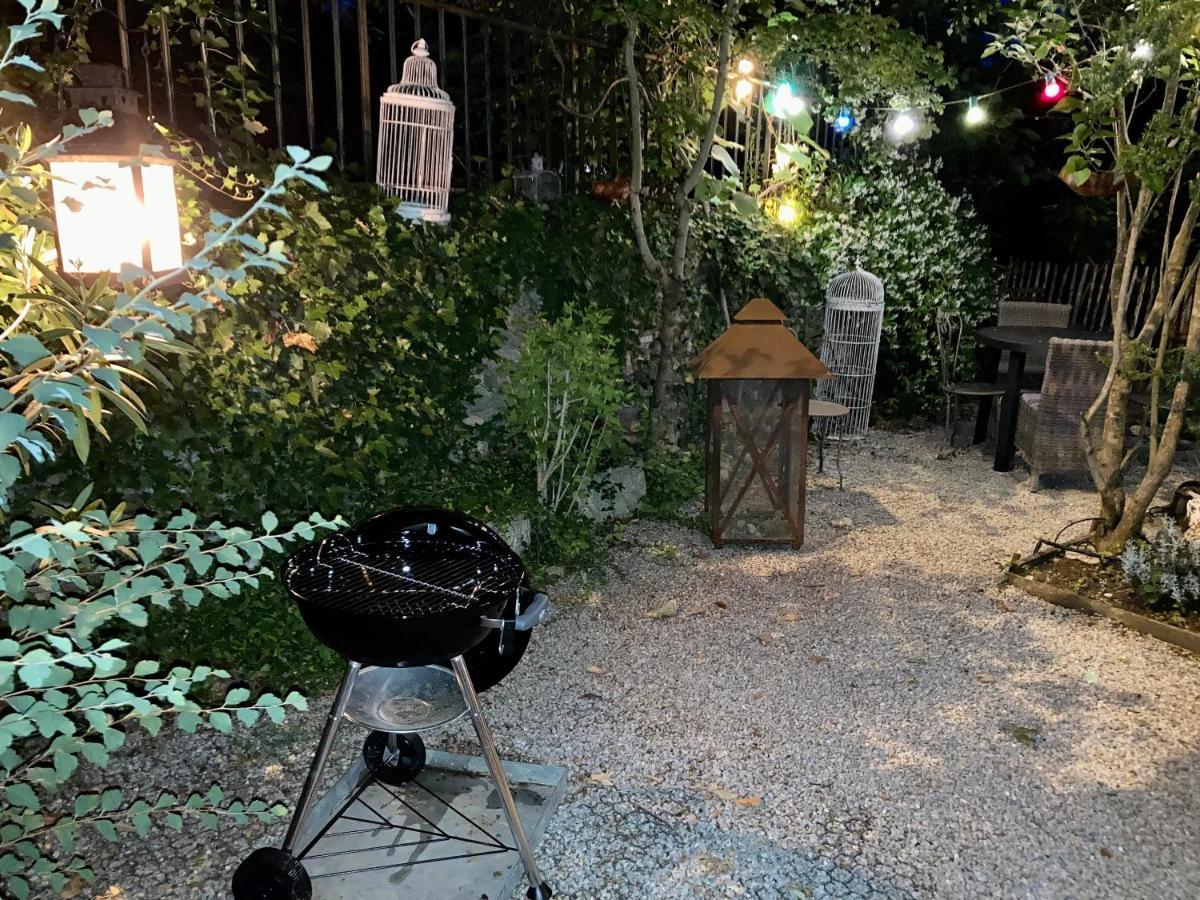 16 Bis-Gite-Hotel-Studio Marssac-sur-Tarn Exterior photo